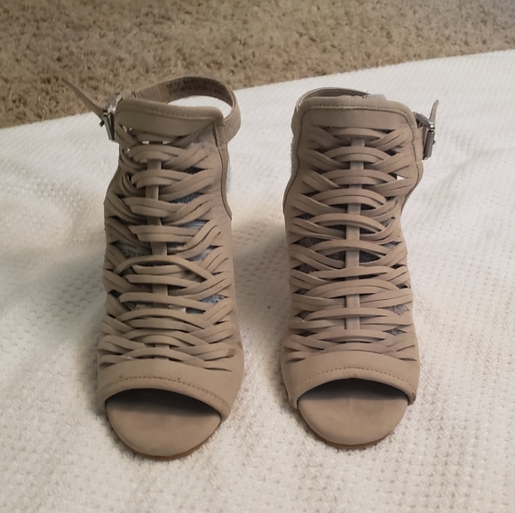 Worn ONCE! Sam Edelman strappy heels!s - Picture 2 of 5